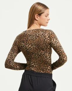 Maglia con scollo a barchetta in modal cashmere stampa animalier