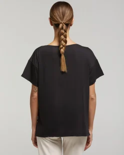 Maglia manica corta scollo barchetta in viscosa sostenibile vestibilità over